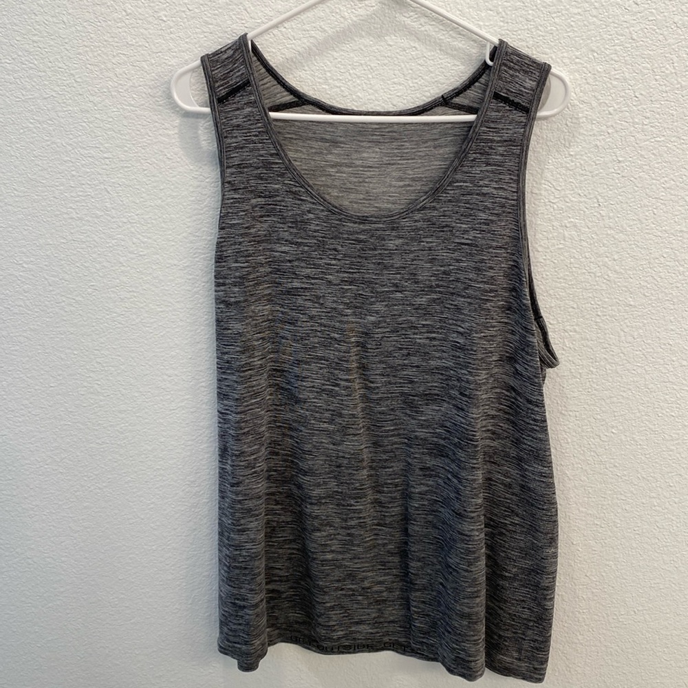 Lululemon Metal Vent Tech Tank Top - Gray / XL